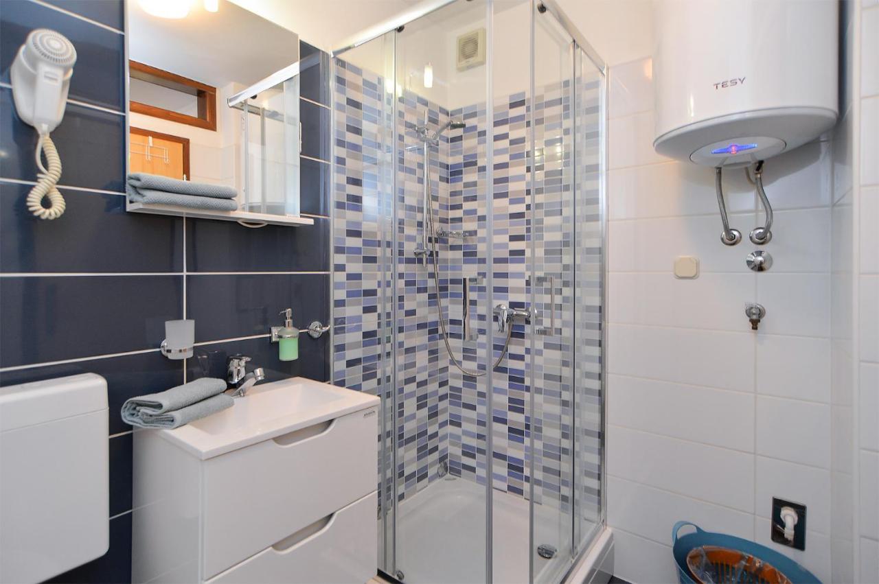 Apartments Milka 2074 Porec Ngoại thất bức ảnh