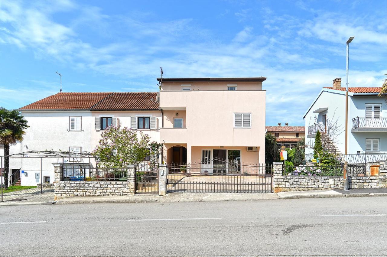 Apartments Milka 2074 Porec Ngoại thất bức ảnh
