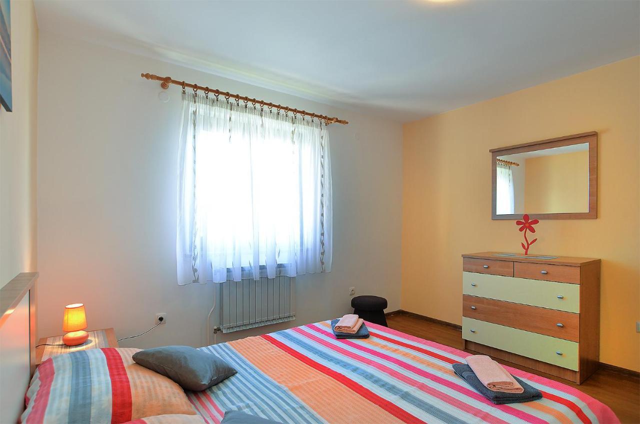 Apartments Milka 2074 Porec Ngoại thất bức ảnh