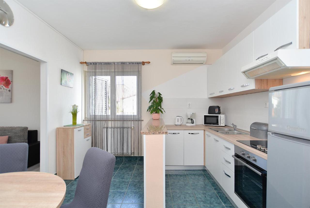 Apartments Milka 2074 Porec Ngoại thất bức ảnh