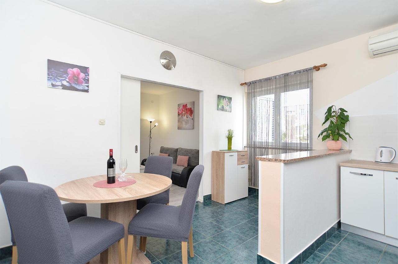 Apartments Milka 2074 Porec Ngoại thất bức ảnh