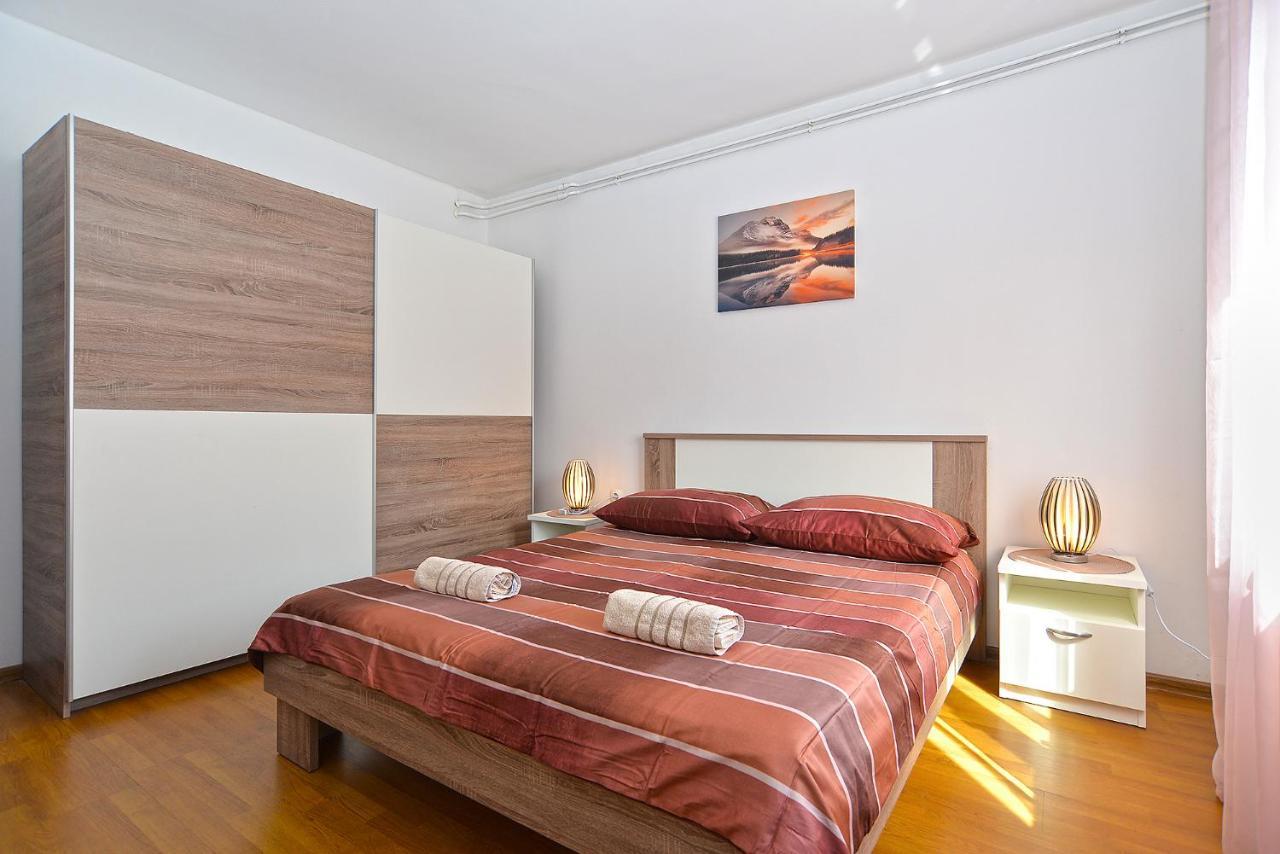 Apartments Milka 2074 Porec Ngoại thất bức ảnh