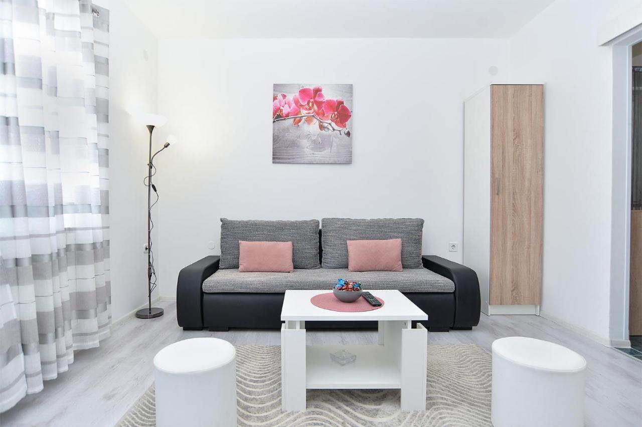 Apartments Milka 2074 Porec Ngoại thất bức ảnh